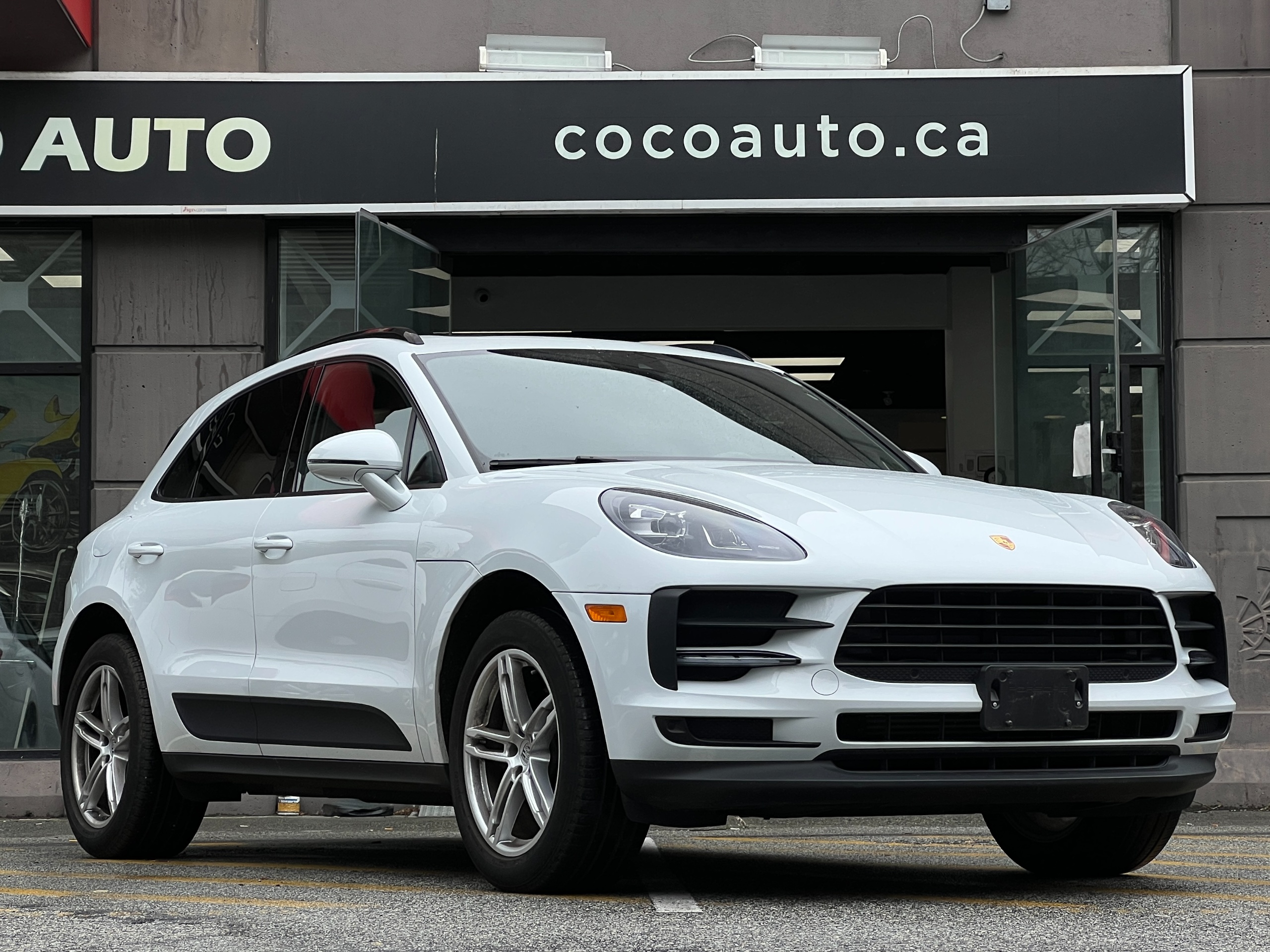 2020 Porsche Macan - Image 1